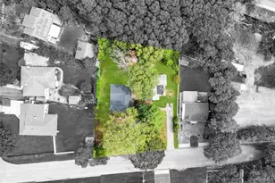 247 Hawthorne St, Mastic Beach, NY 11951 - Photo 31