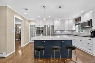 31 Louis Dr, Melville, NY 11747 - Photo 13