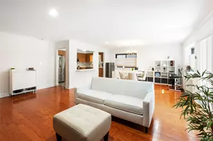 21 Canterbury Rd, Great Neck, NY 11021 - Photo 7