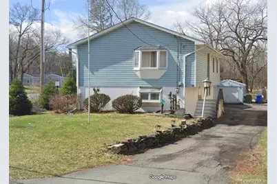 225 Monhagen Avenue, Middletown, NY 10940 - Photo 1