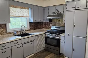 225 Monhagen Ave, Middletown, NY 10940 - Photo 3