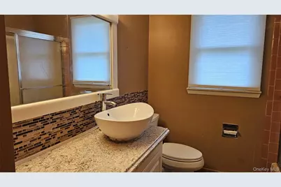 225 Monhagen Avenue, Middletown, NY 10940 - Photo 5