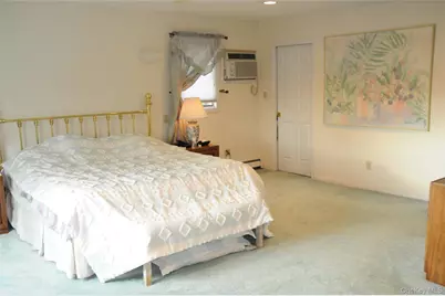 32 Kalda Lane, Plainview, NY 11803 - Photo 11