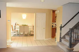 32 Kalda Ln, Plainview, NY 11803 - Photo 3