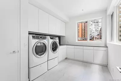 135 E 38th Street, New York, NY 10016 - Photo 31