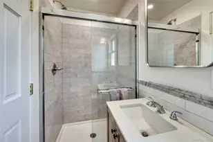 3 Bishop Ave, Westhampton, NY 11977 - Photo 9