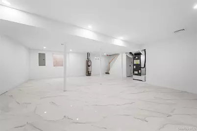 244 Brown Avenue, Hempstead, NY 11550 - Photo 19