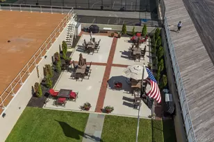 560 W Broadway, Long Beach, NY 11561 - Photo 15