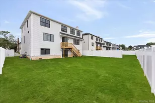 909 Greenfield Rd, Woodmere, NY 11598 - Photo 31