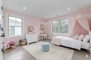 909 Greenfield Rd, Woodmere, NY 11598 - Photo 17