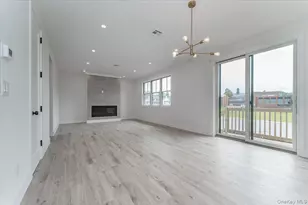 909 Greenfield Rd, Woodmere, NY 11598 - Photo 11