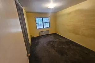 424 Carpenter Ave, Newburgh, NY 12550 - Photo 29