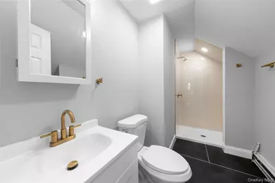 111 Central Avenue, Deer Park, NY 11729 - Photo 17