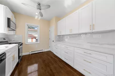 111 Central Avenue, Deer Park, NY 11729 - Photo 7