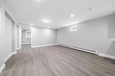 111 Central Avenue, Deer Park, NY 11729 - Photo 19