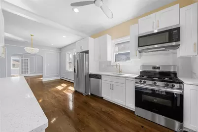 111 Central Avenue, Deer Park, NY 11729 - Photo 9