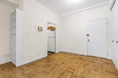 260 Garth Road #1A5, Scarsdale, NY 10583 - Photo 5
