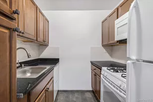 260 Garth Rd, Scarsdale, NY 10583 - Photo 9