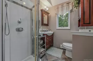 8 Gerek Ave, West Islip, NY 11795 - Photo 23