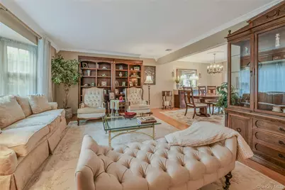 8 Gerek Avenue, West Islip, NY 11795 - Photo 5