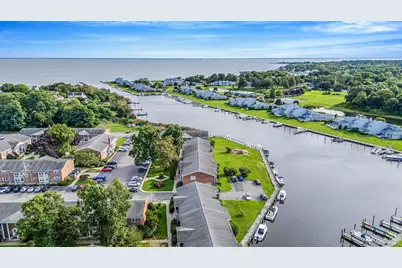 135 Fairharbor Dr #135, Patchogue, NY 11772 - Photo 3