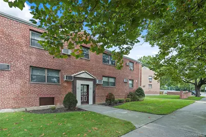 90-55 Shore Parkway #68, Howard Beach, NY 11414 - Photo 21