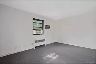 90-55 Shore Parkway #68, Howard Beach, NY 11414 - Photo 17