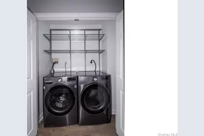 1100 Avalon Street #S1124, Glen Cove, NY 11542 - Photo 5