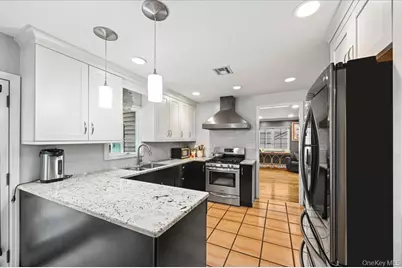 1127 Fordham Lane, Woodmere, NY 11598 - Photo 19