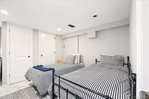 1127 Fordham Ln, Woodmere, NY 11598 - Photo 37