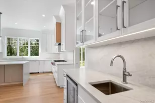 8 Dell Rd, Scarsdale, NY 10583 - Photo 13