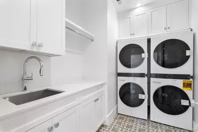 8 Dell Road, Scarsdale, NY 10583 - Photo 19