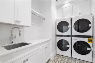 8 Dell Rd, Scarsdale, NY 10583 - Photo 19