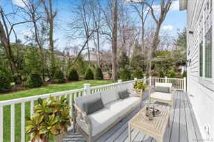 8 Dell Rd, Scarsdale, NY 10583 - Photo 37