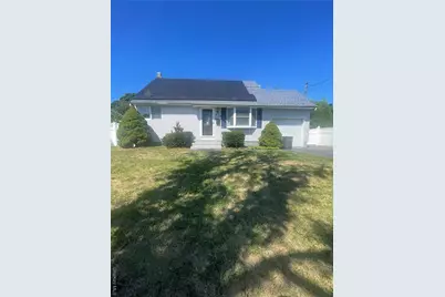 412 37th Street #1 Family, Lindenhurst, NY 11757 - Photo 1