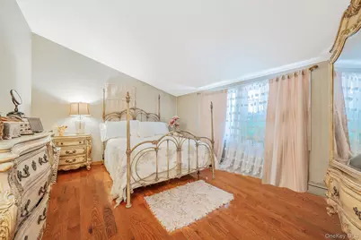 27 Split Cedar Drive, Islandia, NY 11749 - Photo 9