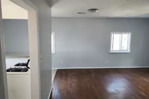 119-24 199th St, Saint Albans, NY 11412 - Photo 3