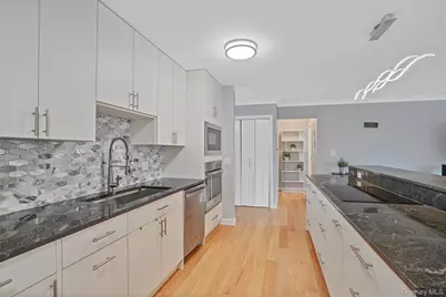 500 High Point Drive #309, Hartsdale, NY 10530 - Photo 11