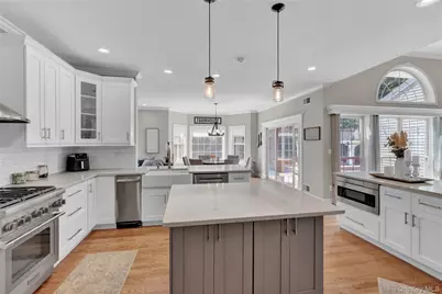 14 Daremy Lane, East Setauket, NY 11733 - Photo 13