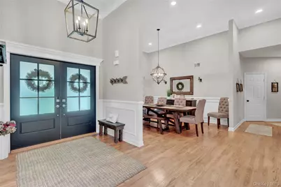 14 Daremy Lane, East Setauket, NY 11733 - Photo 3