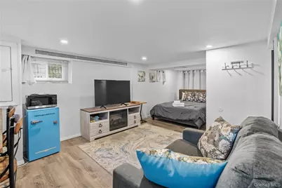 21 S Washington Avenue, Hartsdale, NY 10530 - Photo 3
