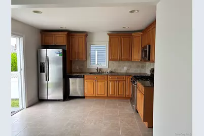 65 Jefferson Place, Massapequa, NY 11758 - Photo 3