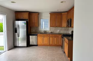 65 Jefferson Pl, Massapequa, NY 11758 - Photo 3