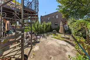 113-66 Springfield Blvd, Jamaica, NY 11426 - Photo 3