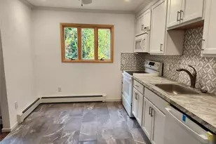 4 Norman Dr, Shoreham, NY 11786 - Photo 7