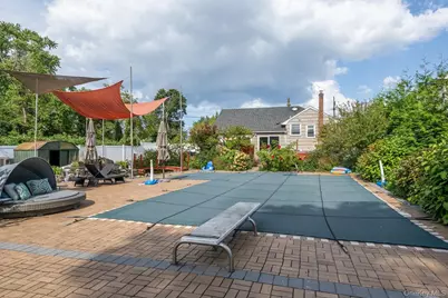 316 Scranton Avenue, Lynbrook, NY 11563 - Photo 31