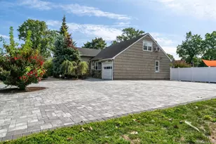 316 Scranton Ave, Lynbrook, NY 11563 - Photo 3