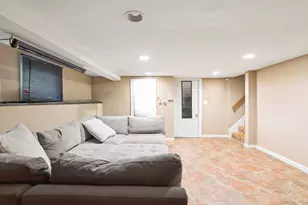 316 Scranton Ave, Lynbrook, NY 11563 - Photo 19