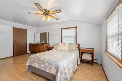 186 11th Street, Bethpage, NY 11714 - Photo 23