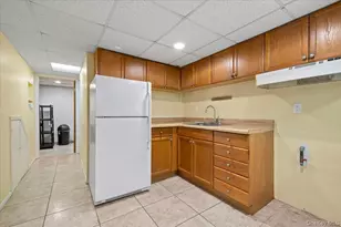 186 11th St, Bethpage, NY 11714 - Photo 25